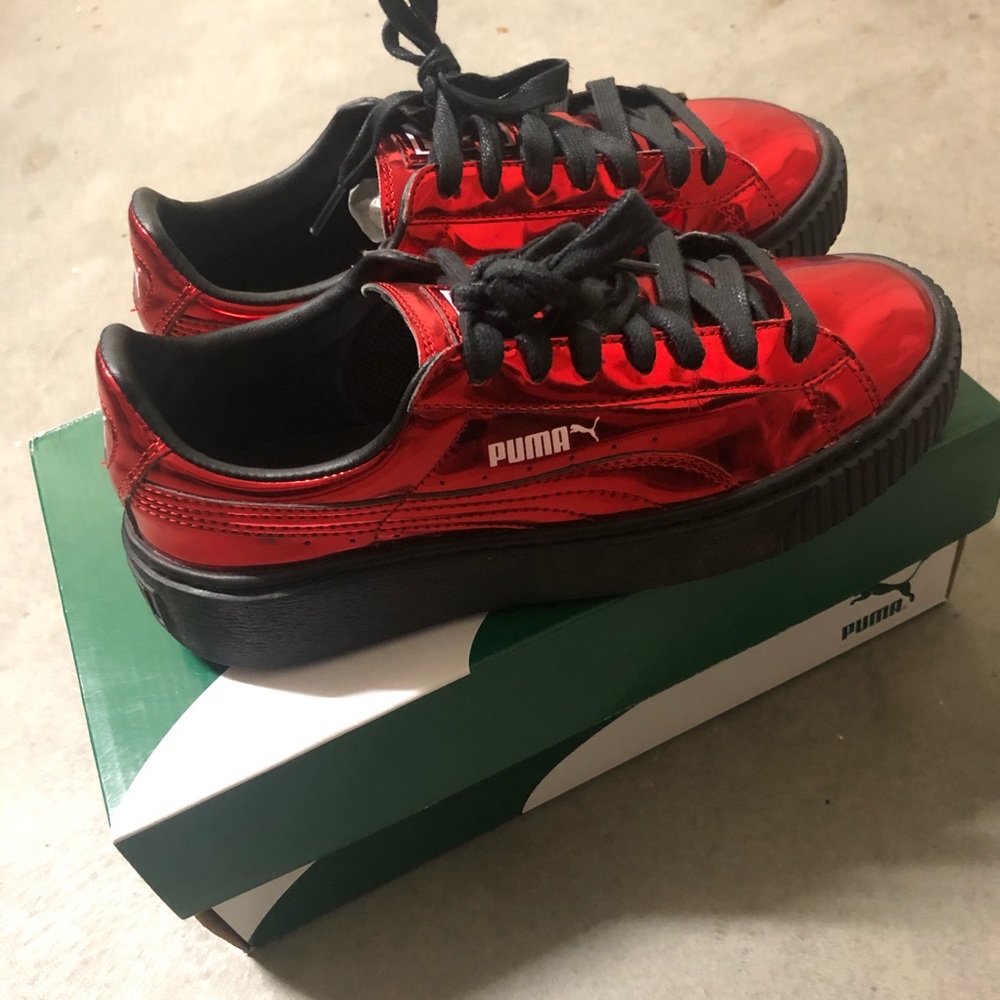 NEW| PUMA| Carina Leather Sneaker| Limited color